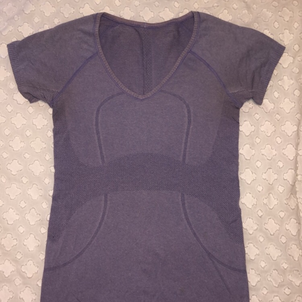 Lululemon swiftly tech v neck